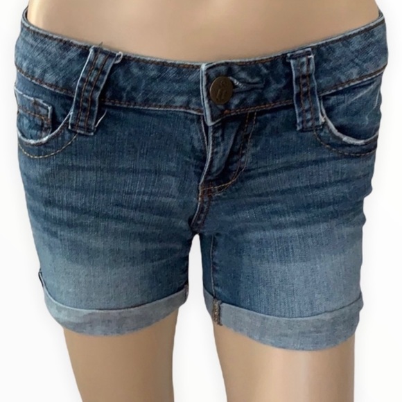 Stretch Pants - Jean shorts size 1 💙